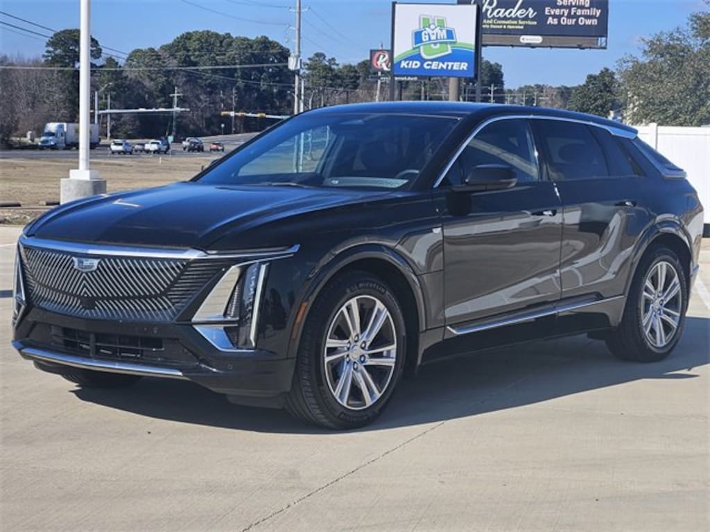 Used 2024 CADILLAC LYRIQ Tech SUV