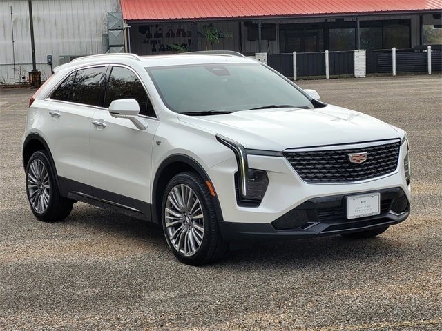 2025 Cadillac XT4 Premium Luxury's photo