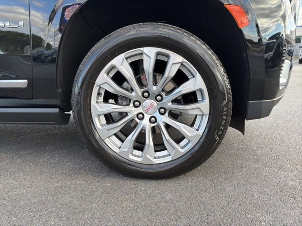 Used 2024 GMC Yukon Denali SUV