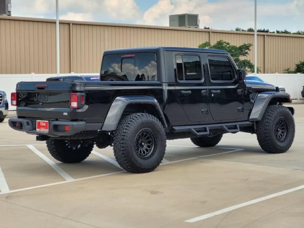Used 2021 Jeep Gladiator Willys