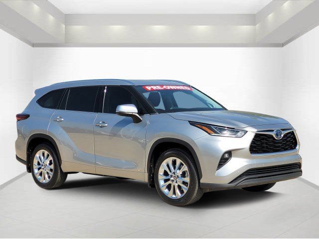 Used 2024 Toyota Highlander Hybrid Limited