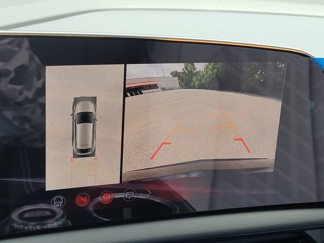 2027 Cadillac OPTIQ V-Series - Photo 14