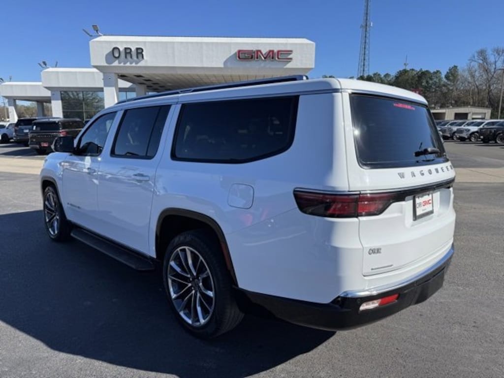 Used 2023 Jeep Wagoneer L Series II