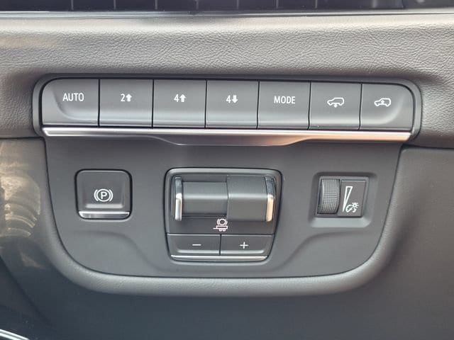 2026 Cadillac Escalade Sport - Photo 17