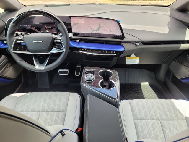 2027 Cadillac OPTIQ V-Series - Photo 10