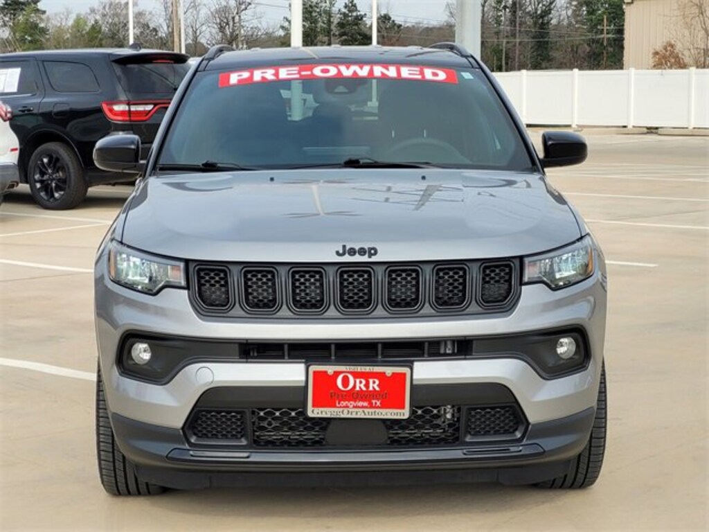 Used 2023 Jeep Compass Altitude