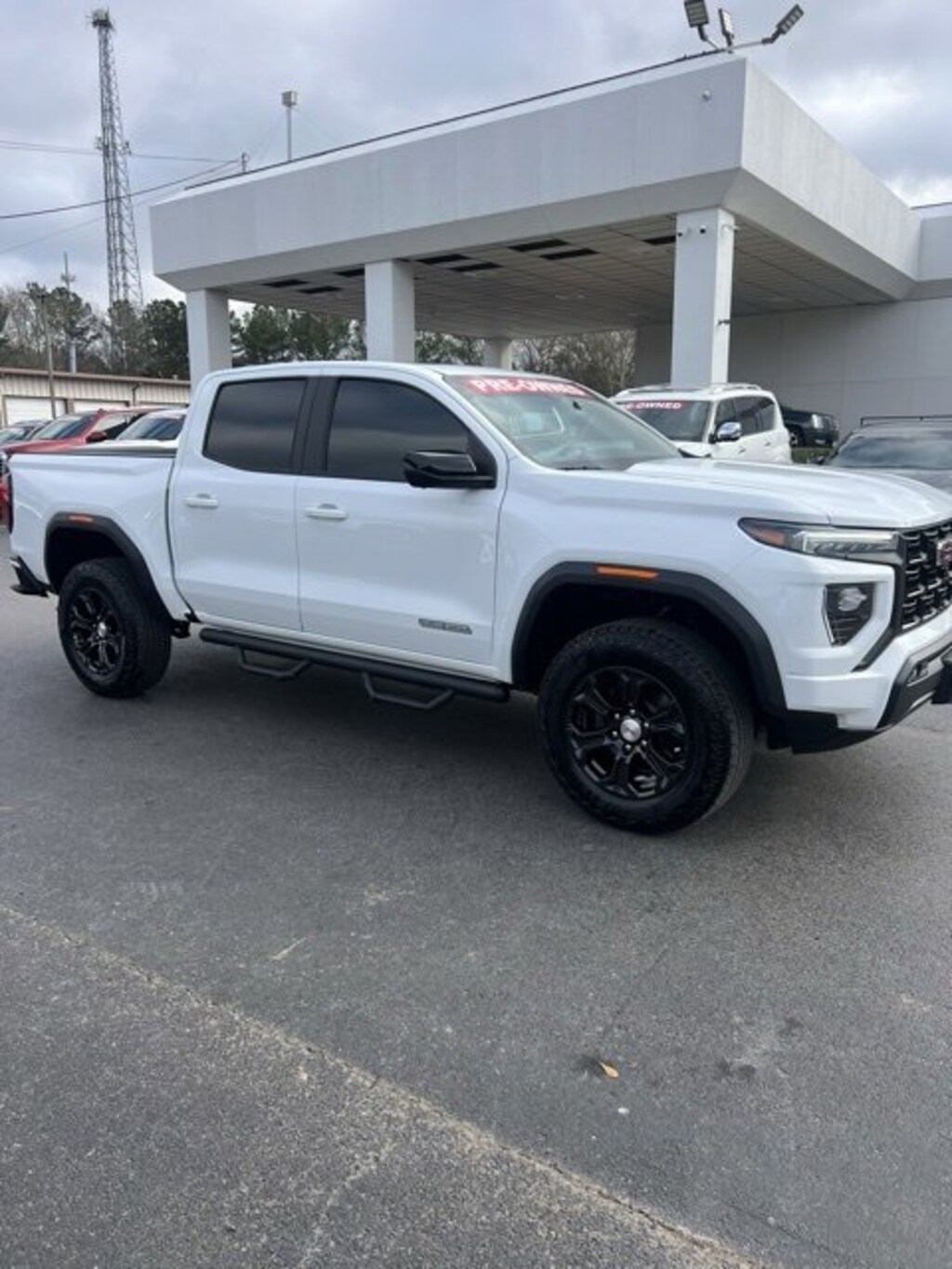 Used 2024 GMC Canyon Elevation Truck