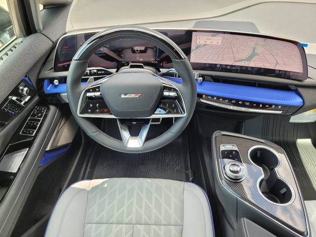2027 Cadillac OPTIQ V-Series - Photo 9