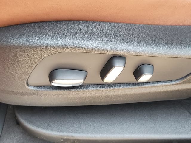 2026 Cadillac XT5 Premium Luxury - Photo 23