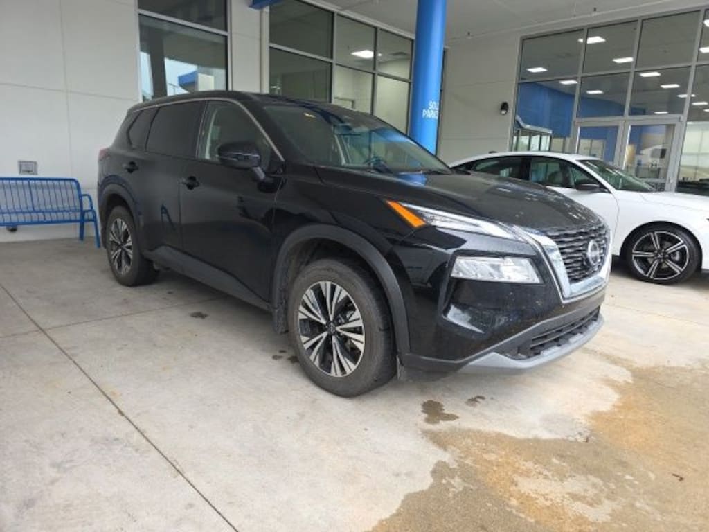 Used 2023 Nissan Rogue SV SUV