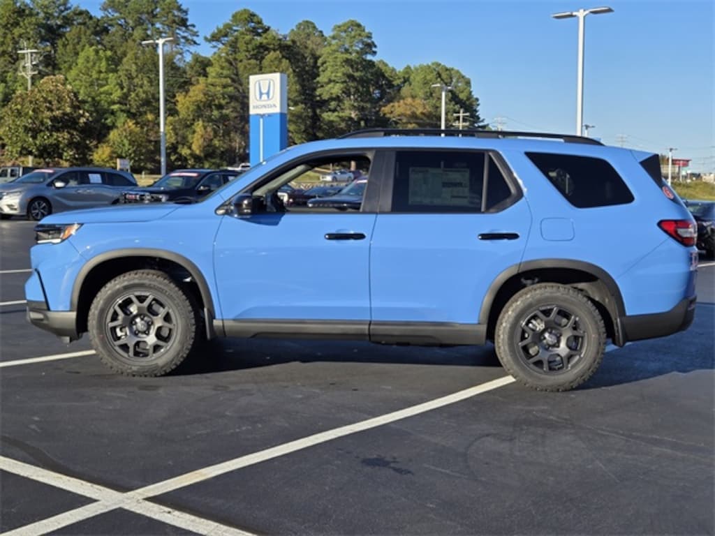 New 2025 Honda Pilot TrailSport SUV