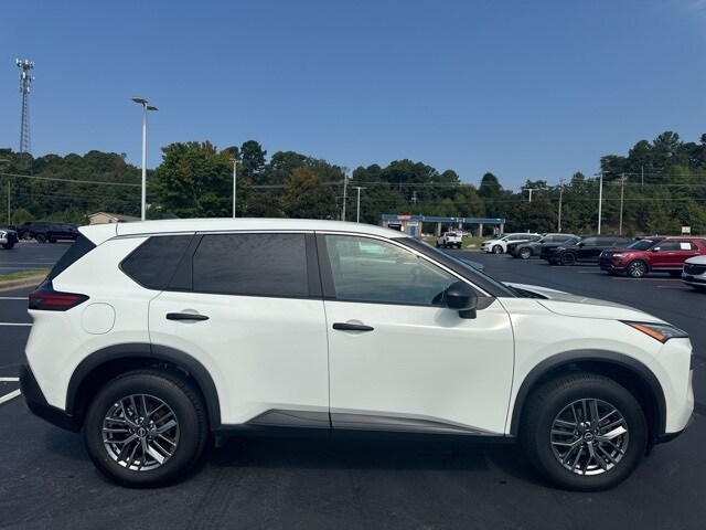 2023 Nissan Rogue S photo 3