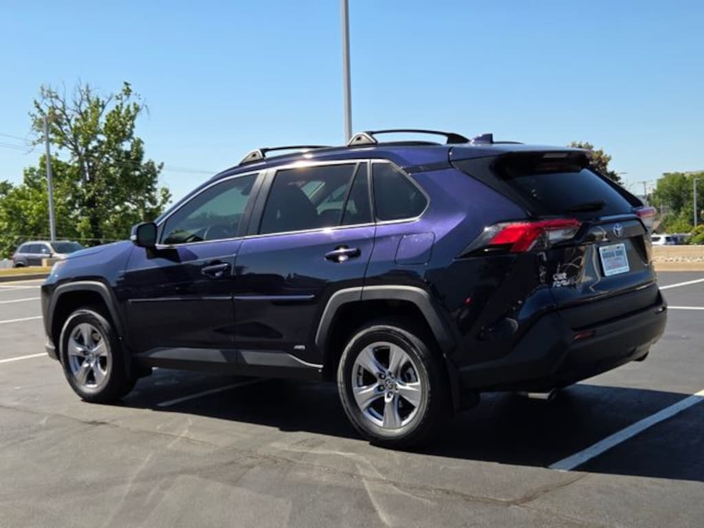 Used 2022 Toyota RAV4 Hybrid XLE SUV