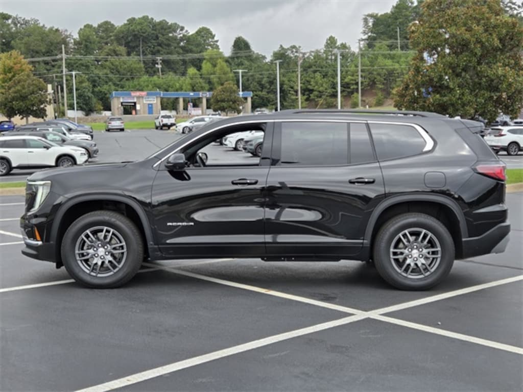 Used 2025 GMC Acadia Elevation SUV