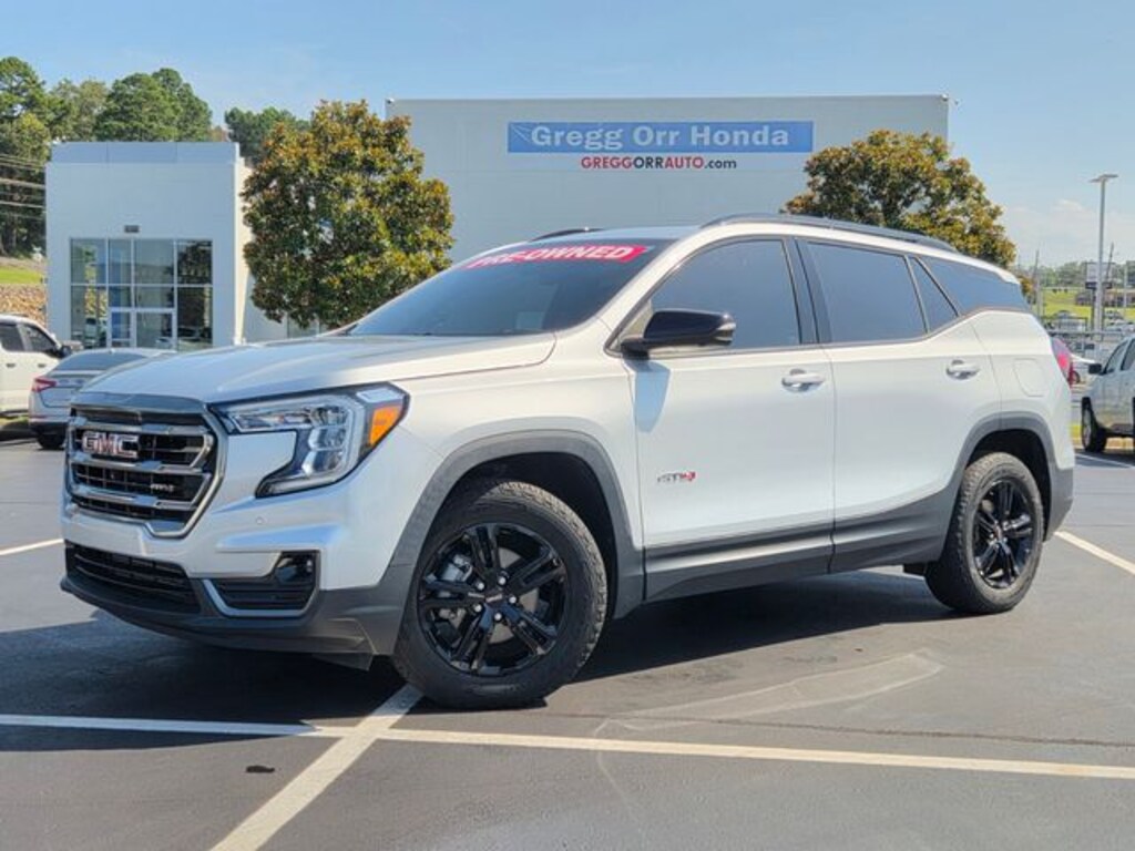 Used 2022 GMC Terrain AT4 SUV