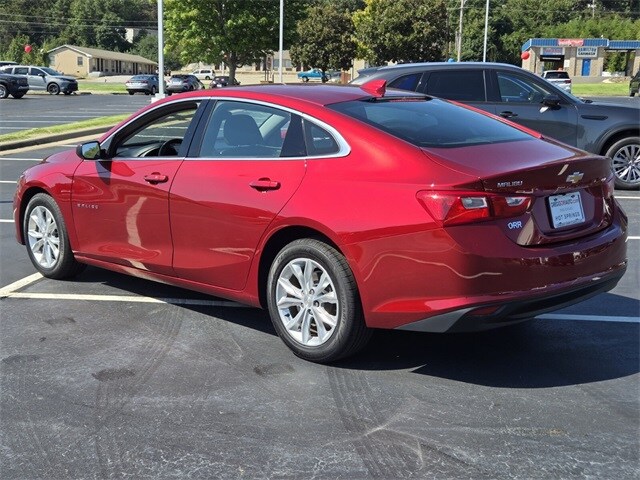 2024 Chevrolet Malibu 1LT photo 3