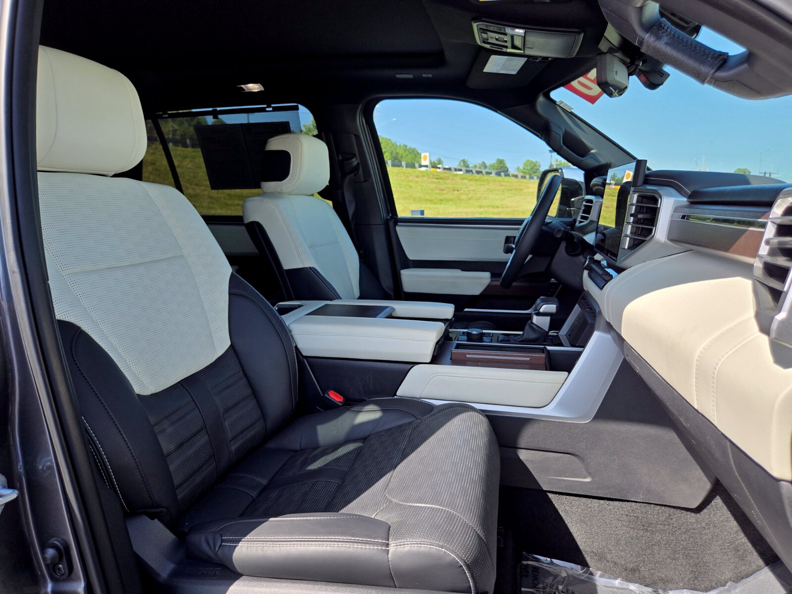 2024 Toyota Sequoia Capstone - Photo 21