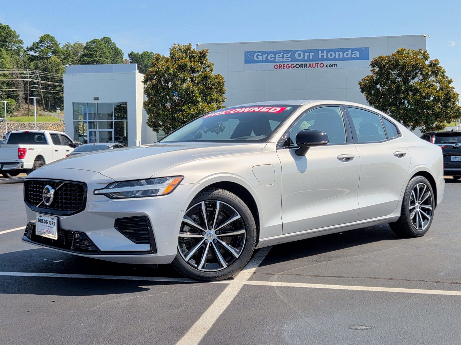 2023 Volvo S60 Recharge Plug-In Hybrid