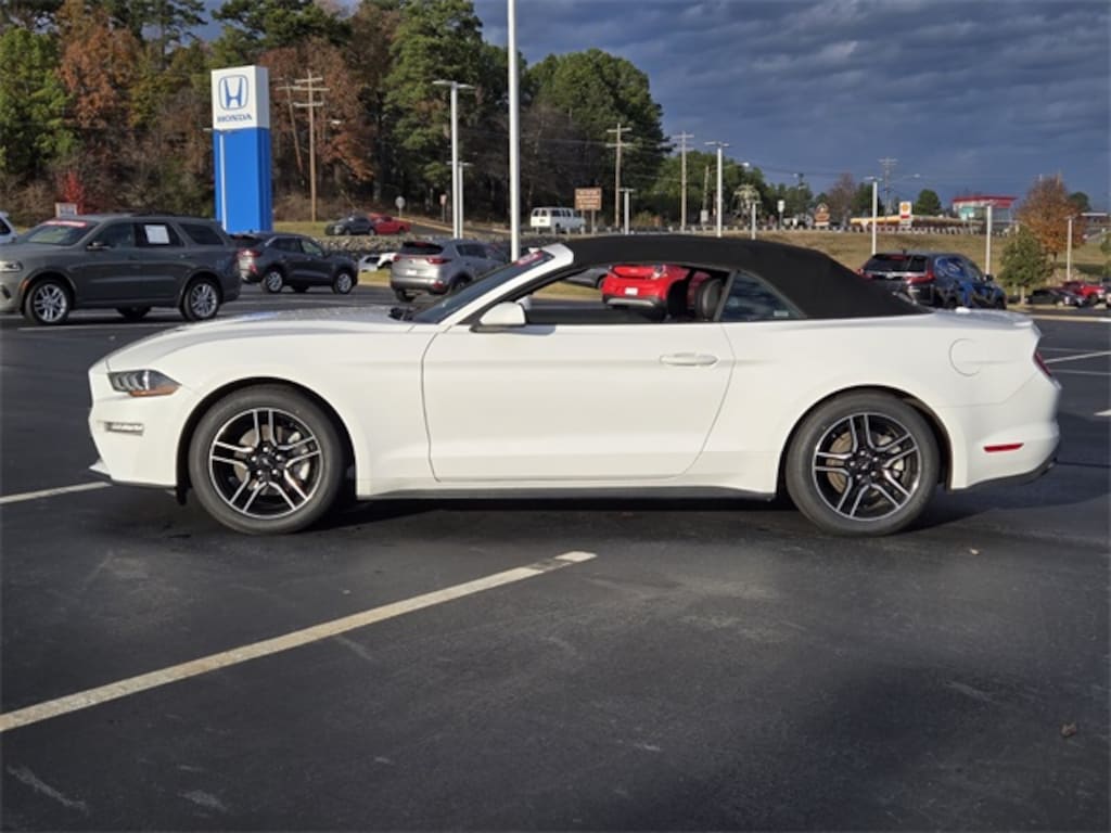 Used 2023 Ford Mustang Convertible