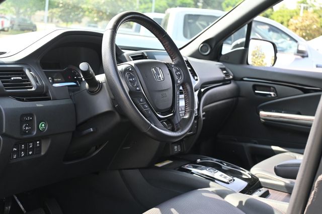 2023 Honda Ridgeline Black Edition - Photo 9