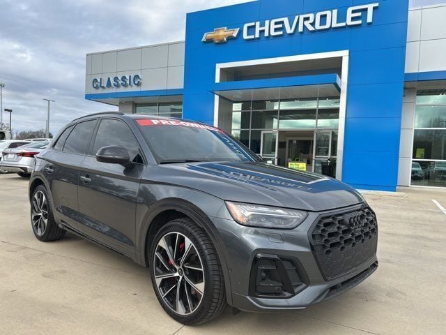 2023 Audi SQ5 Prestige's photo