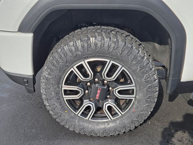 2023 GMC Sierra 2500HD AT4 - Photo 10