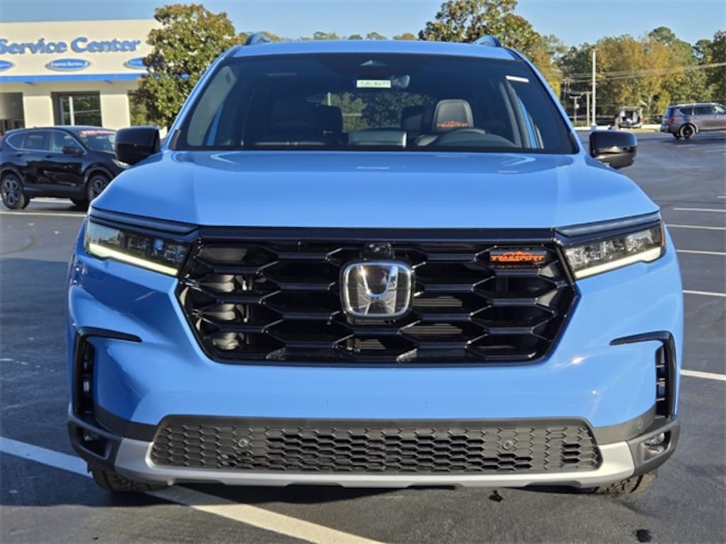 New 2025 Honda Pilot TrailSport SUV