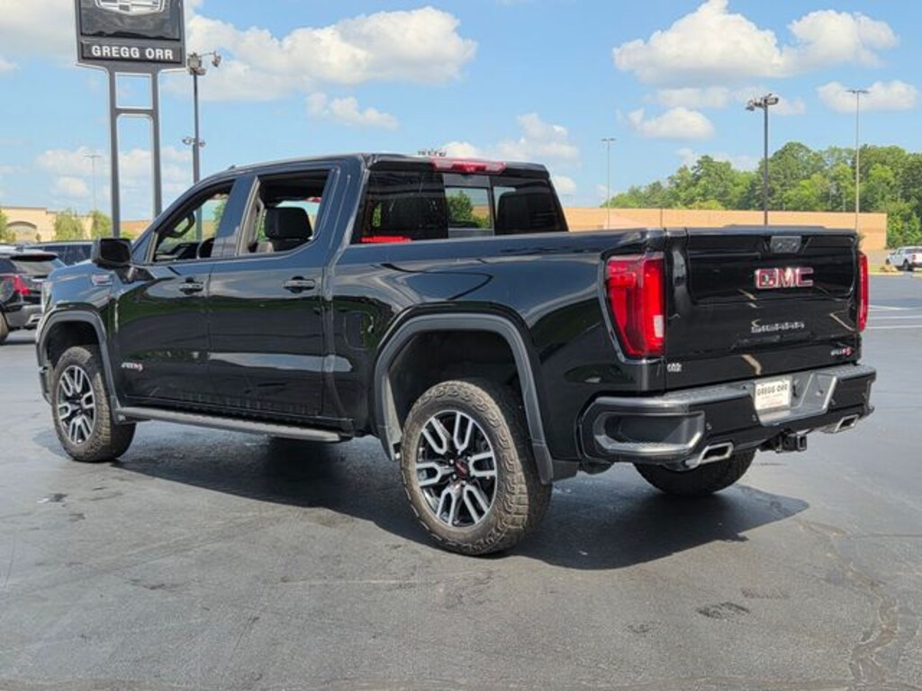 Used 2025 GMC Sierra 1500 AT4 Truck Crew Cab
