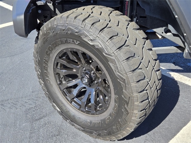 Used 2024 Jeep Gladiator Rubicon with VIN 1C6JJTBG2RL118048 for sale in Little Rock