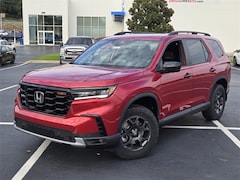 2025 Honda Pilot TrailSport SUV
