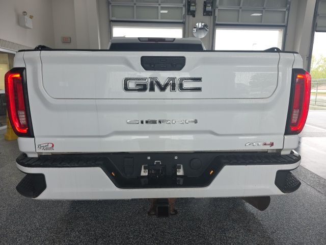 2023 GMC Sierra 2500HD AT4 - Photo 5