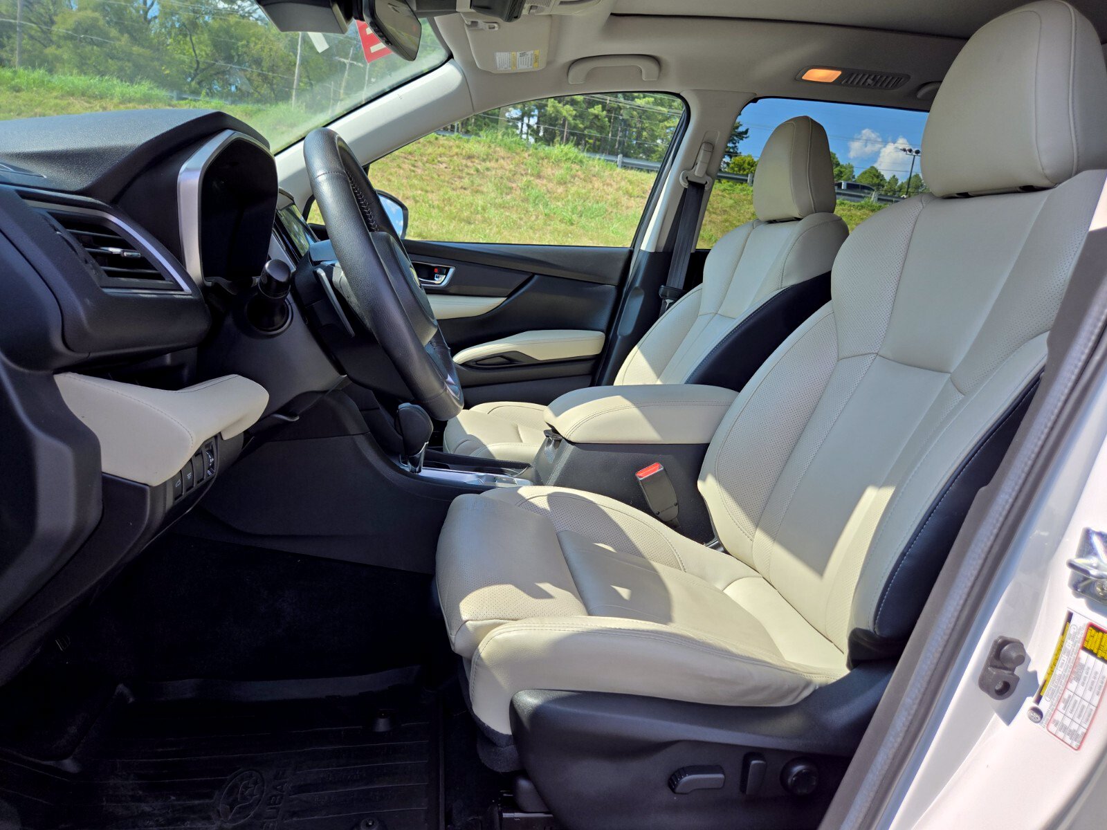 2024 Subaru Ascent Limited - Photo 9