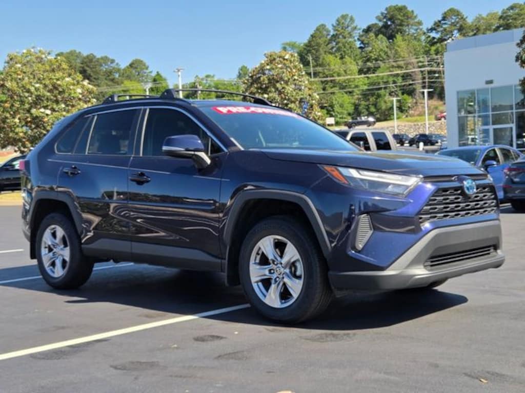 Used 2022 Toyota RAV4 Hybrid XLE SUV