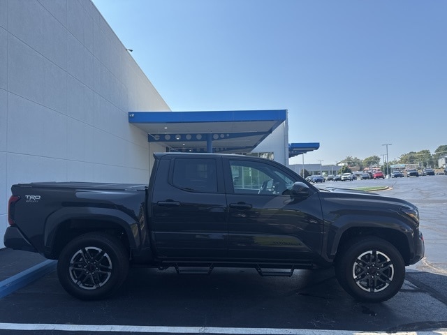 Used 2025 Toyota Tacoma TRD Sport with VIN 3TMLB5JN2SM116508 for sale in Little Rock