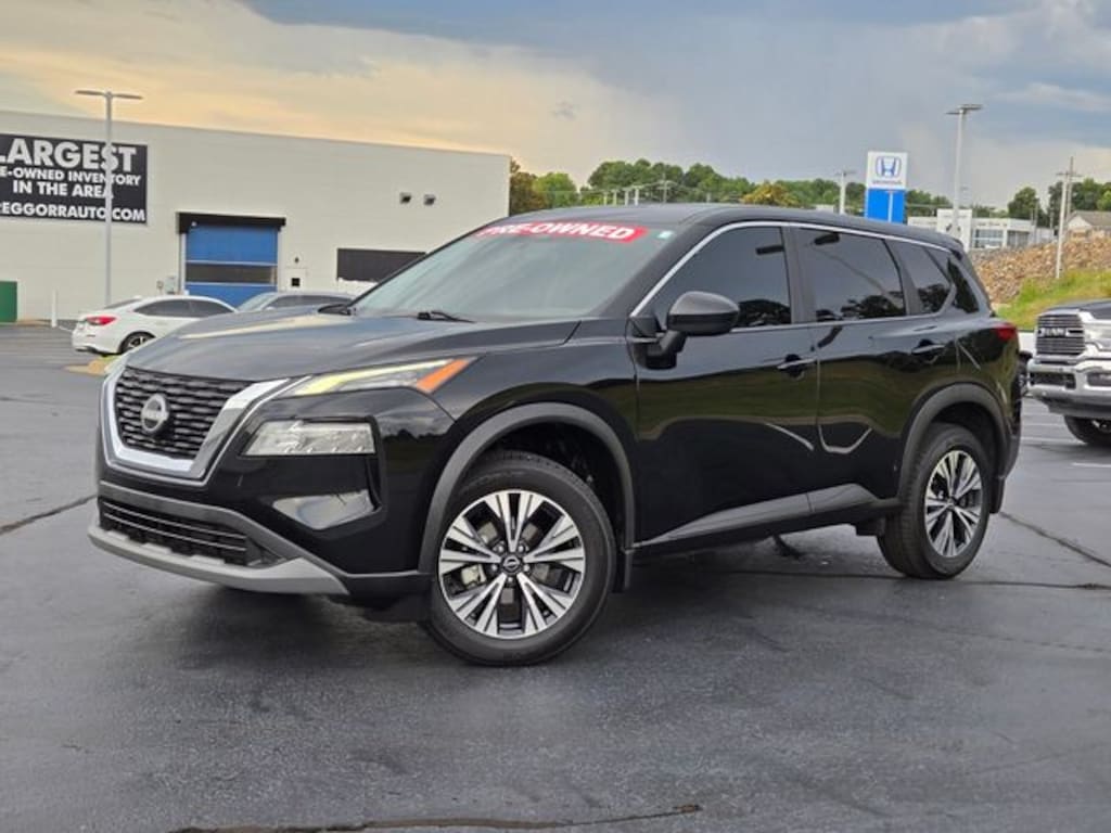 Used 2023 Nissan Rogue SV SUV