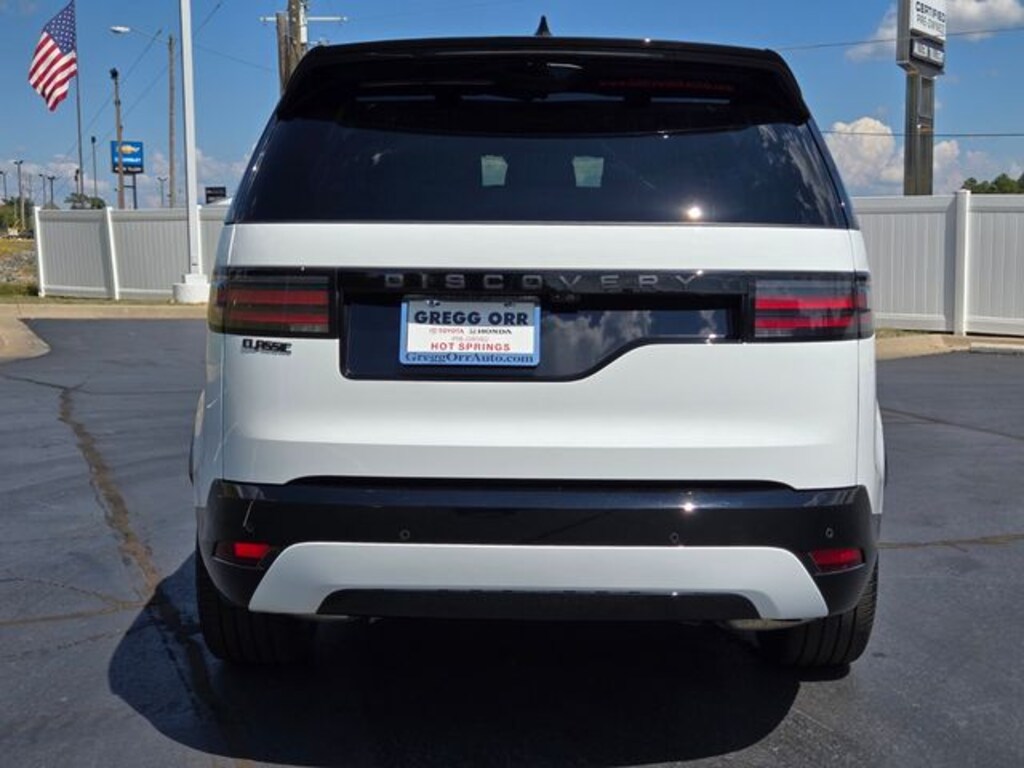 Used 2025 Land Rover Discovery P360 Dynamic SE SUV
