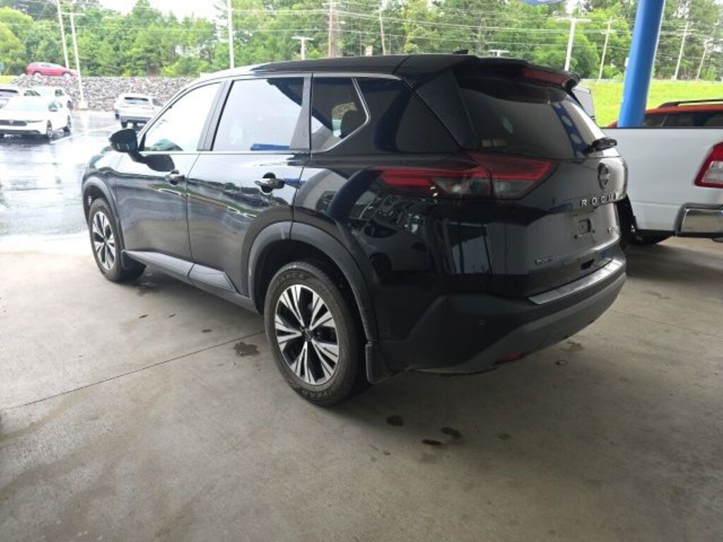 Used 2023 Nissan Rogue SV SUV