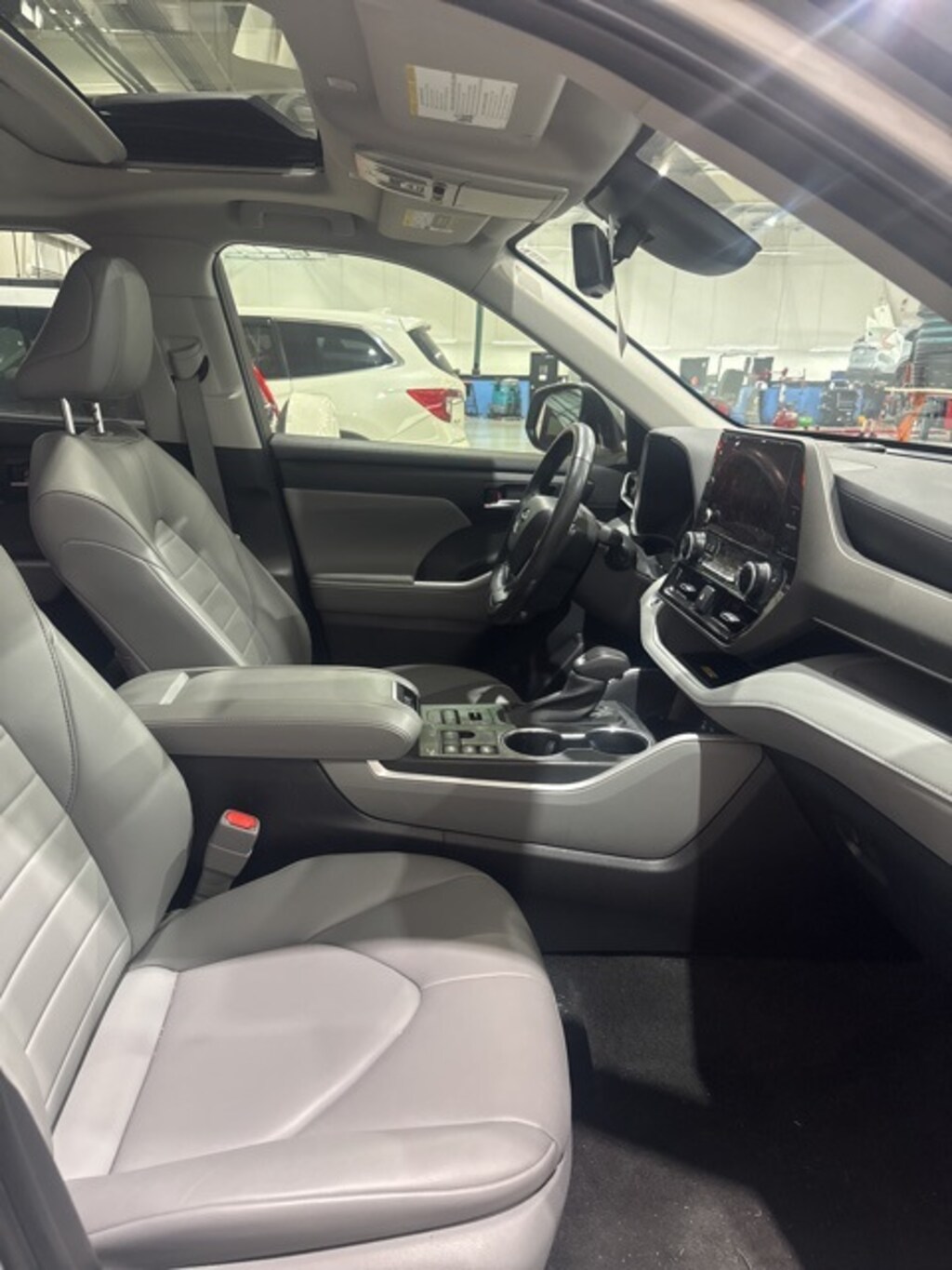 Used 2023 Toyota Highlander XLE SUV