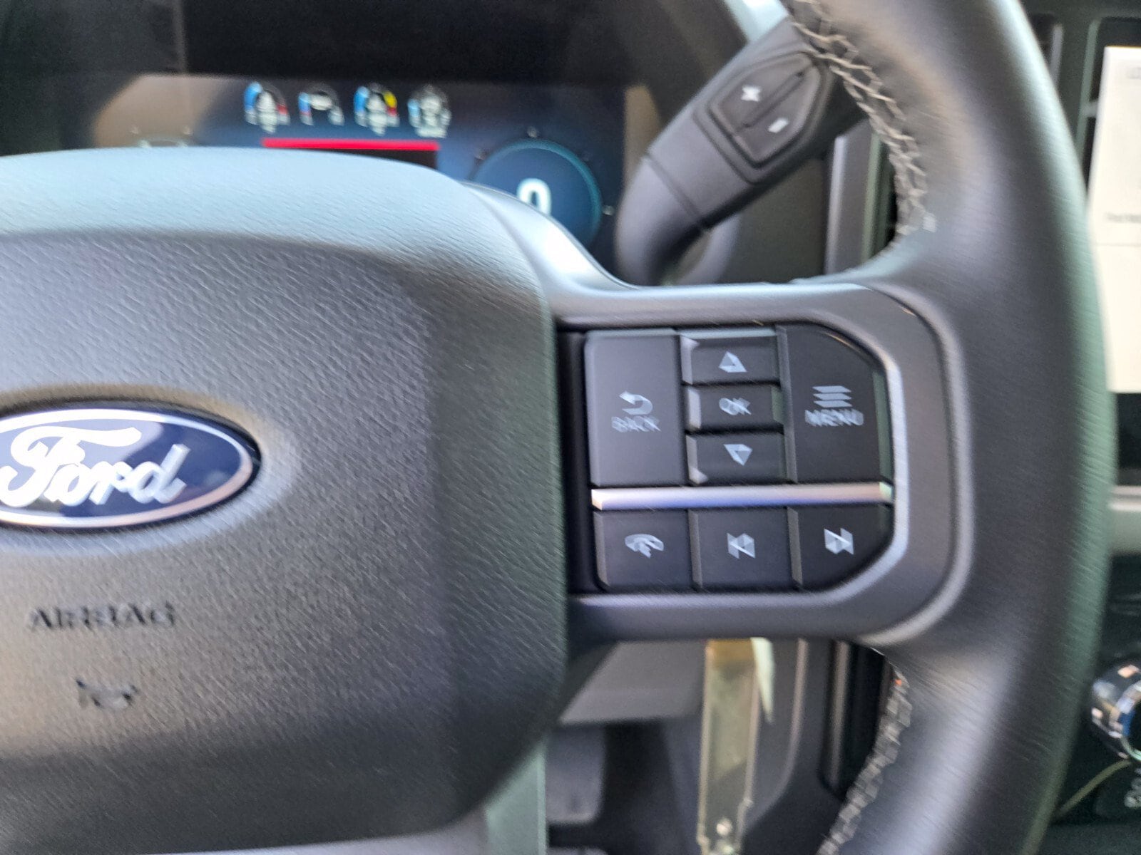 2025 Ford F-150 XLT - Photo 30