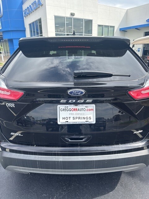 2024 Ford Edge SEL photo 2