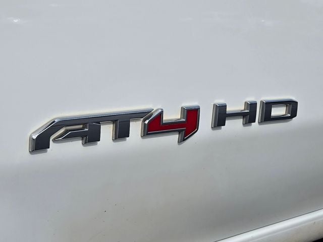 2023 GMC Sierra 2500HD AT4 - Photo 12
