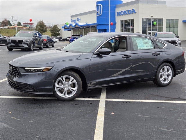 2025 Honda Accord LX's photo