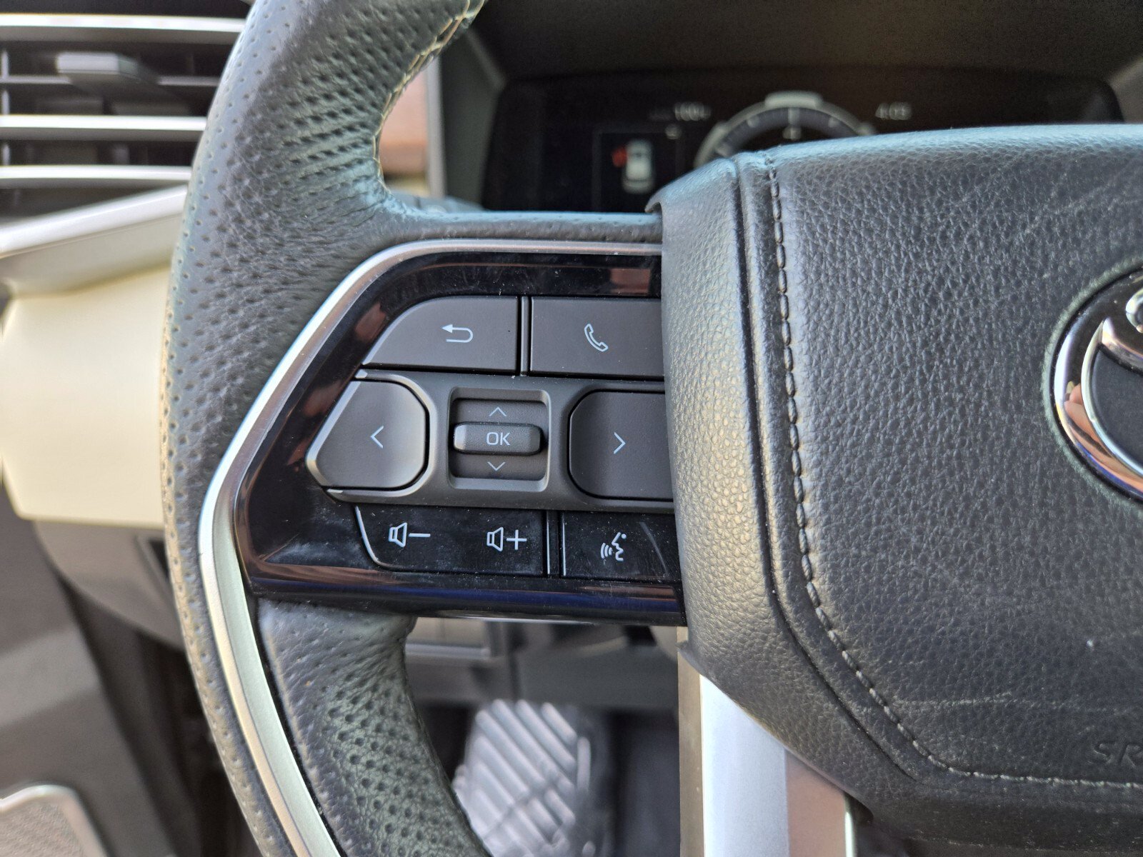 2024 Toyota Sequoia Capstone - Photo 31