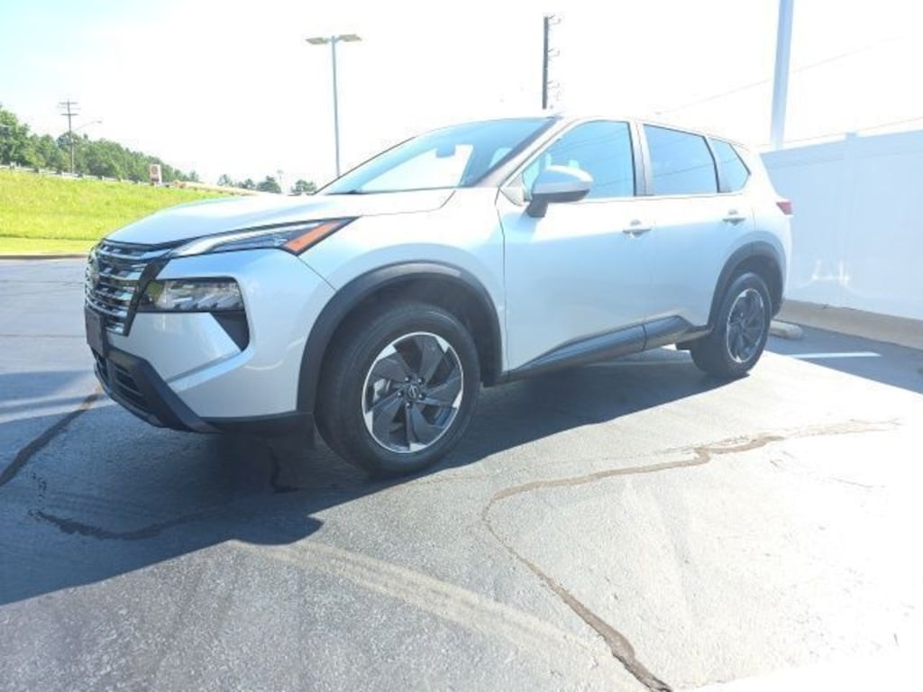 Used 2025 Nissan Rogue SV SUV