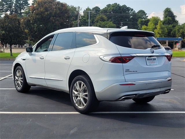 2022 Buick Enclave Premium photo 2