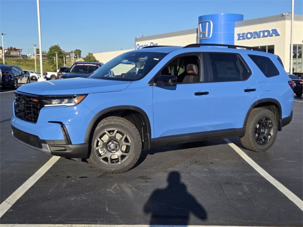 New 2025 Honda Pilot TrailSport SUV