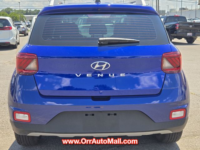 2025 Hyundai Venue Limited - Photo 6