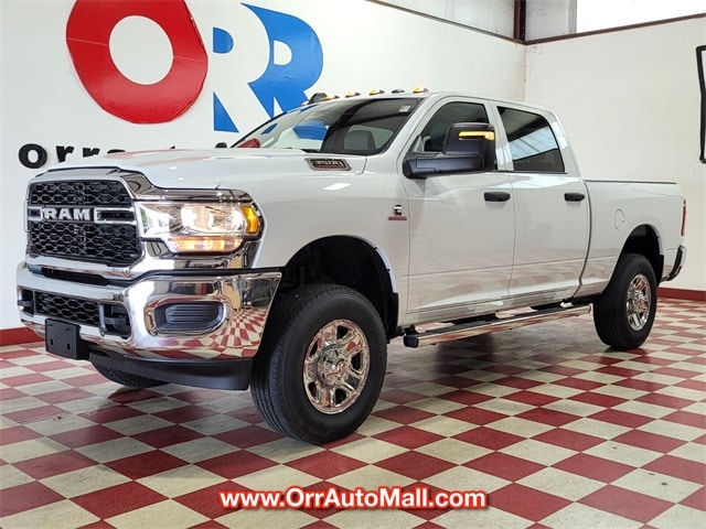 Used 2023 RAM Ram 3500 Pickup Tradesman with VIN 3C63R3CL7PG555292 for sale in Little Rock