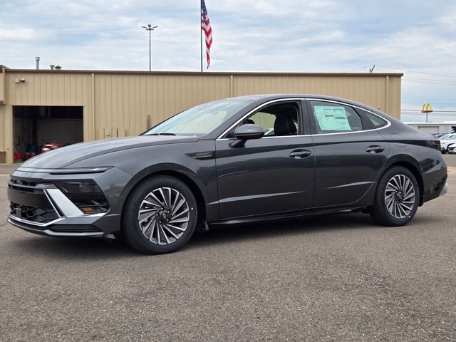 2026 Hyundai Sonata Limited's photo