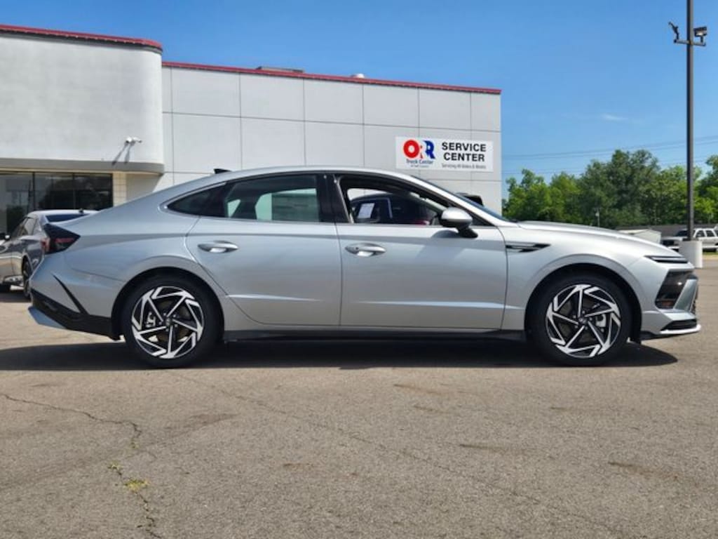 New 2026 Hyundai Sonata SEL Sport Sedan